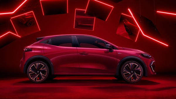 Linije krova usmjeravaju vazduh prema zadnjem spojleru - Renault Clio