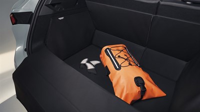 Renault Megane E-Tech 100% električni - dodatna oprema - easyflex modularna zaštita prtljažnika